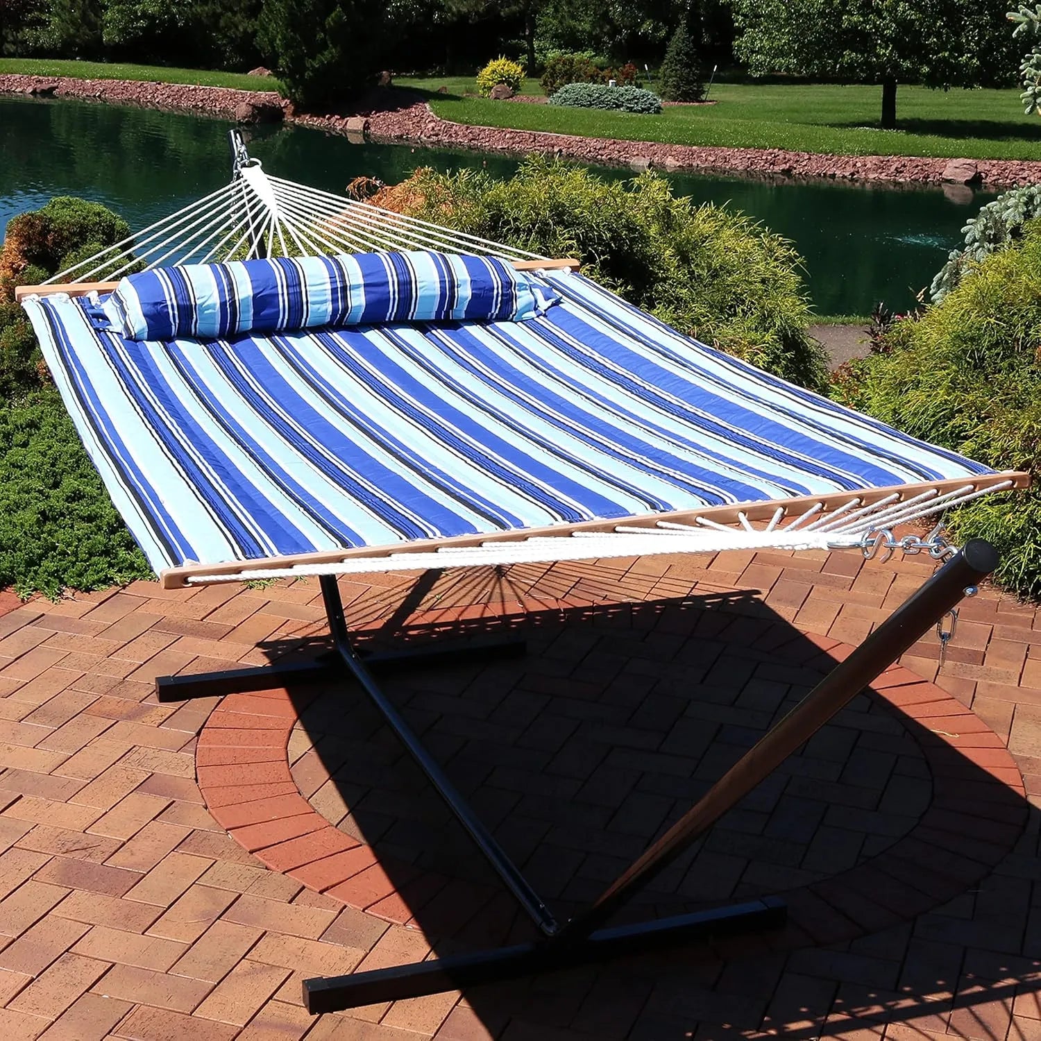 Sunnydaze Quilted Outdoor Hammock with Spreader Bars